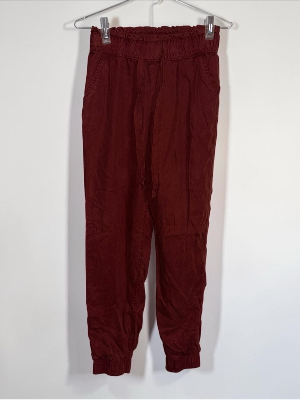 SO Women's Rust Elastic-Waist Jogger Pants
